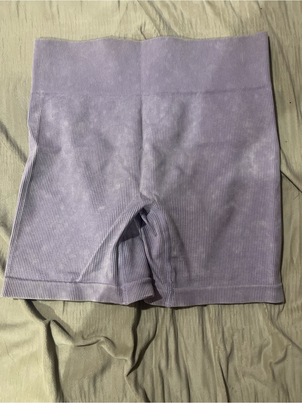 High-Rise Ribbed Bike Shorts in Lavender